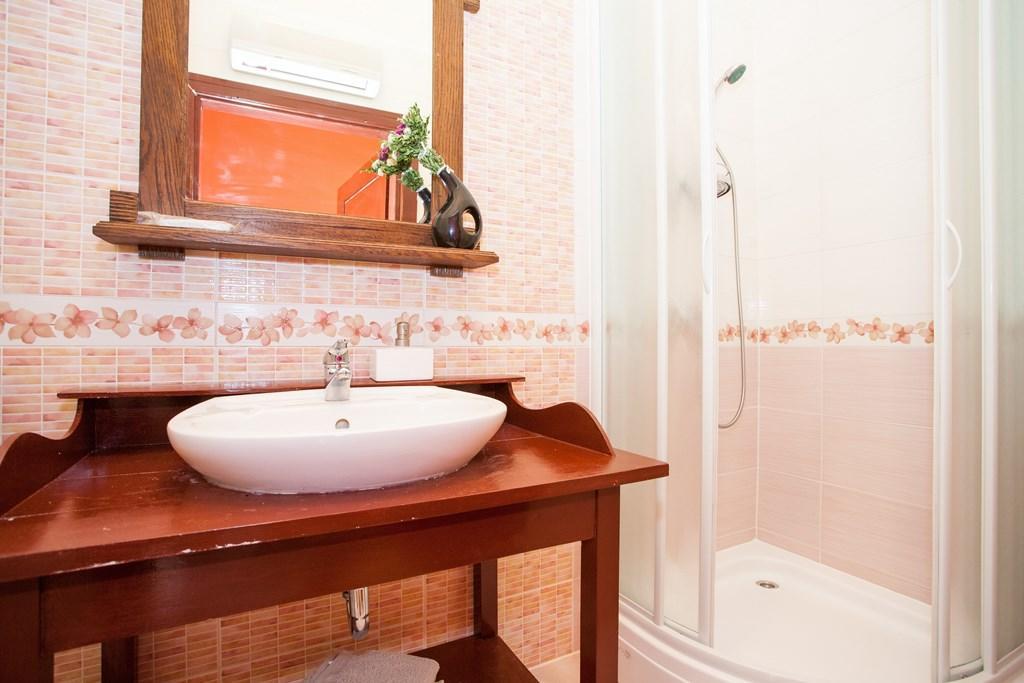 Amazing Apartment In Rijeka With Wifi Room photo